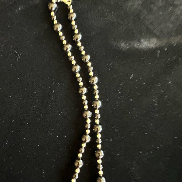 Black onyx and yellow gold bead necklace - Picture 2 of 3
